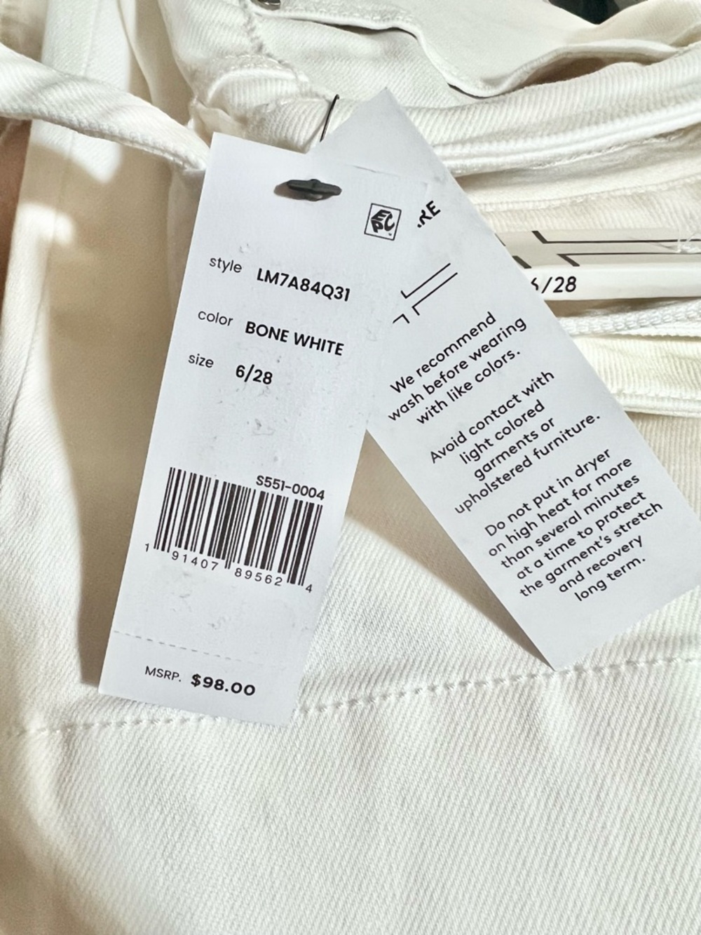 NWT $98 Liverpool Los Angeles Yacht Pant w/ Self Belt – Bone White - Picture 7 of 7